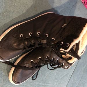 New keds booties, fur lined